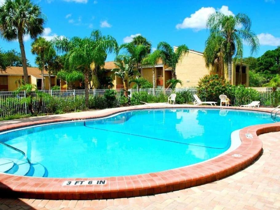 Boho Style 2bd 1 Bath Heated Pool, 6 Min Siesta * Sarasota